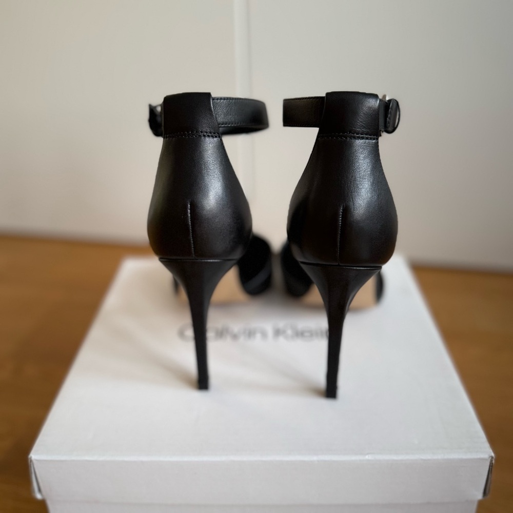 Calvin Klein Hilda Stiletto in Black Size 7 - Picture 5 of 9